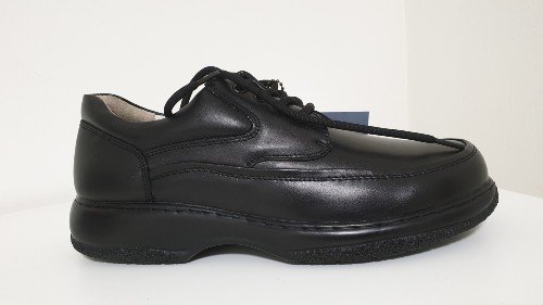 גבר קלאסי עור שחור